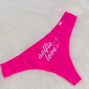 Victoria’s Secret PINK Thong NWT Excellent Condition